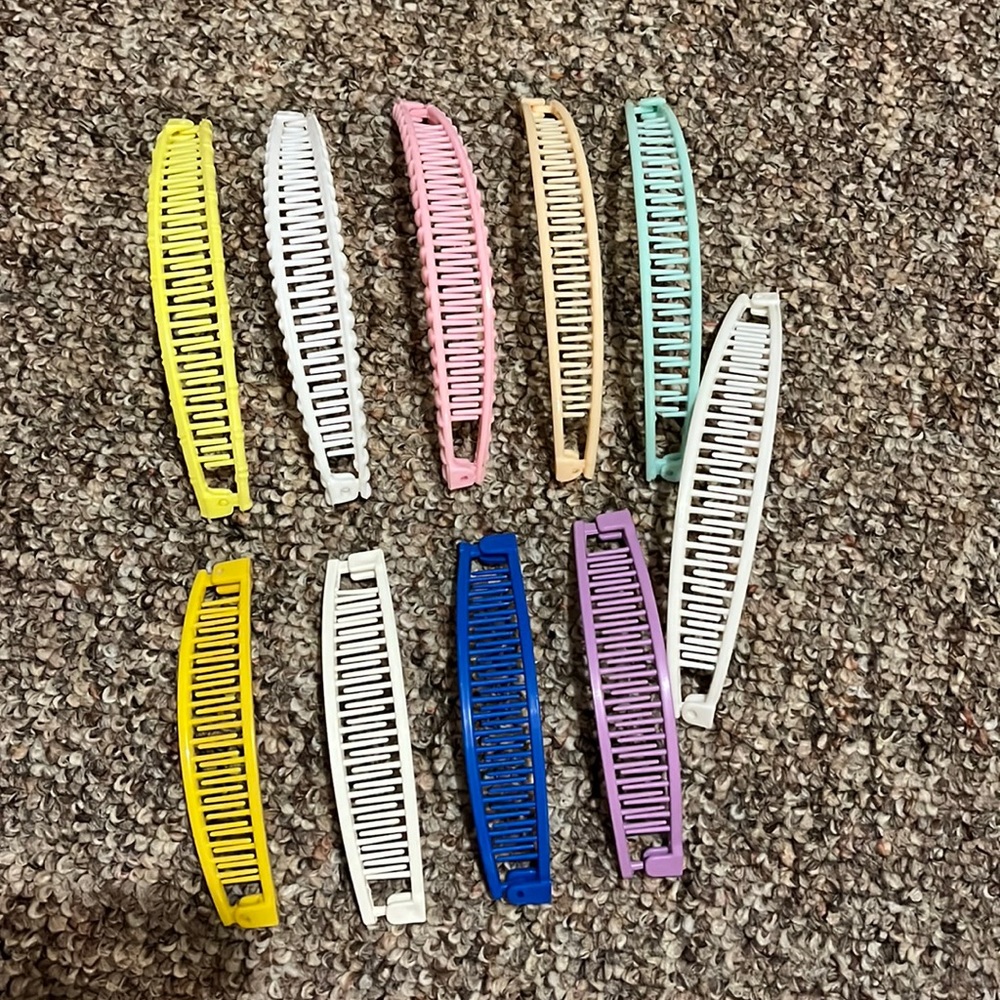 NWOT 10-Pack Women’s Hair clips